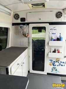 2013 Sprinter350 Pet Care / Veterinary Truck Electrical Outlets Florida Diesel Engine for Sale