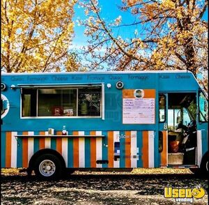 2013 Utilimaster Kitchen Food Truck All-purpose Food Truck Concession Window Alberta for Sale