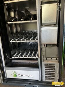 2013 V4 Refrigerated Combo Other Healthy Vending Machine 6 Pennsylvania for Sale