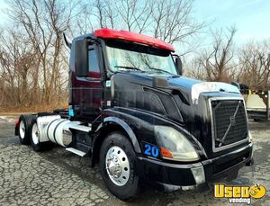 2013 Vnl Volvo Semi Truck 3 Massachusetts for Sale