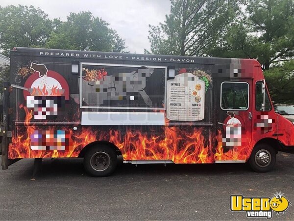 2013 Workhorse Kitchen Food Truck All-purpose Food Truck Maryland Gas Engine for Sale