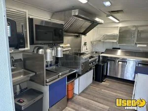2014 18ft Enclosed Kitchen Food Trailer Generator Indiana for Sale