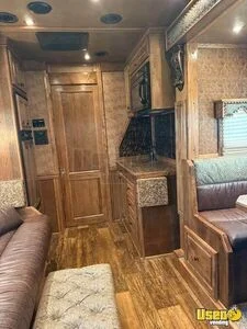 2014 2014 Bloomer Living Quarters Trailer 4-horse Lq Trailer Hay Pod Texas for Sale