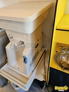 2014 2500 Chev Transit Van Snowball Truck Electrical Outlets California Gas Engine for Sale
