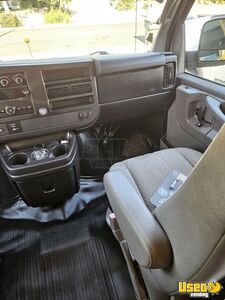 2014 2500 Chev Transit Van Snowball Truck Exterior Lighting California Gas Engine for Sale
