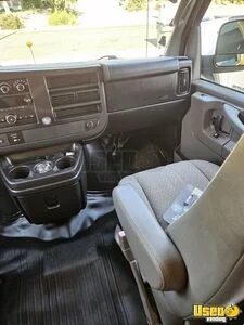 2014 2500 Chev Transit Van Snowball Truck Exterior Lighting California Gas Engine for Sale
