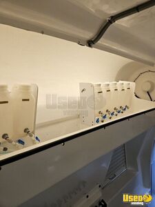 2014 2500 Chev Transit Van Snowball Truck Hand-washing Sink California Gas Engine for Sale