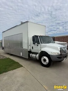 2014 4300 All-purpose Food Truck Diamond Plated Aluminum Flooring Texas Diesel Engine for Sale