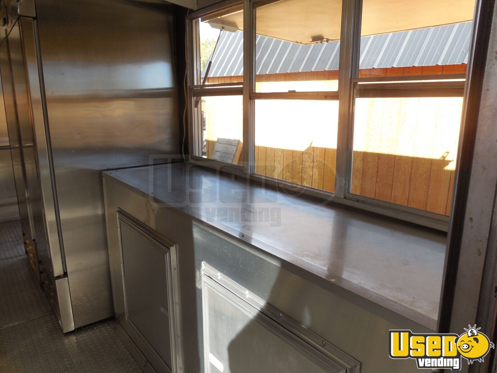 2014 8.5' x 24' Barbecue Kitchen Food Concession Trailer with Screened