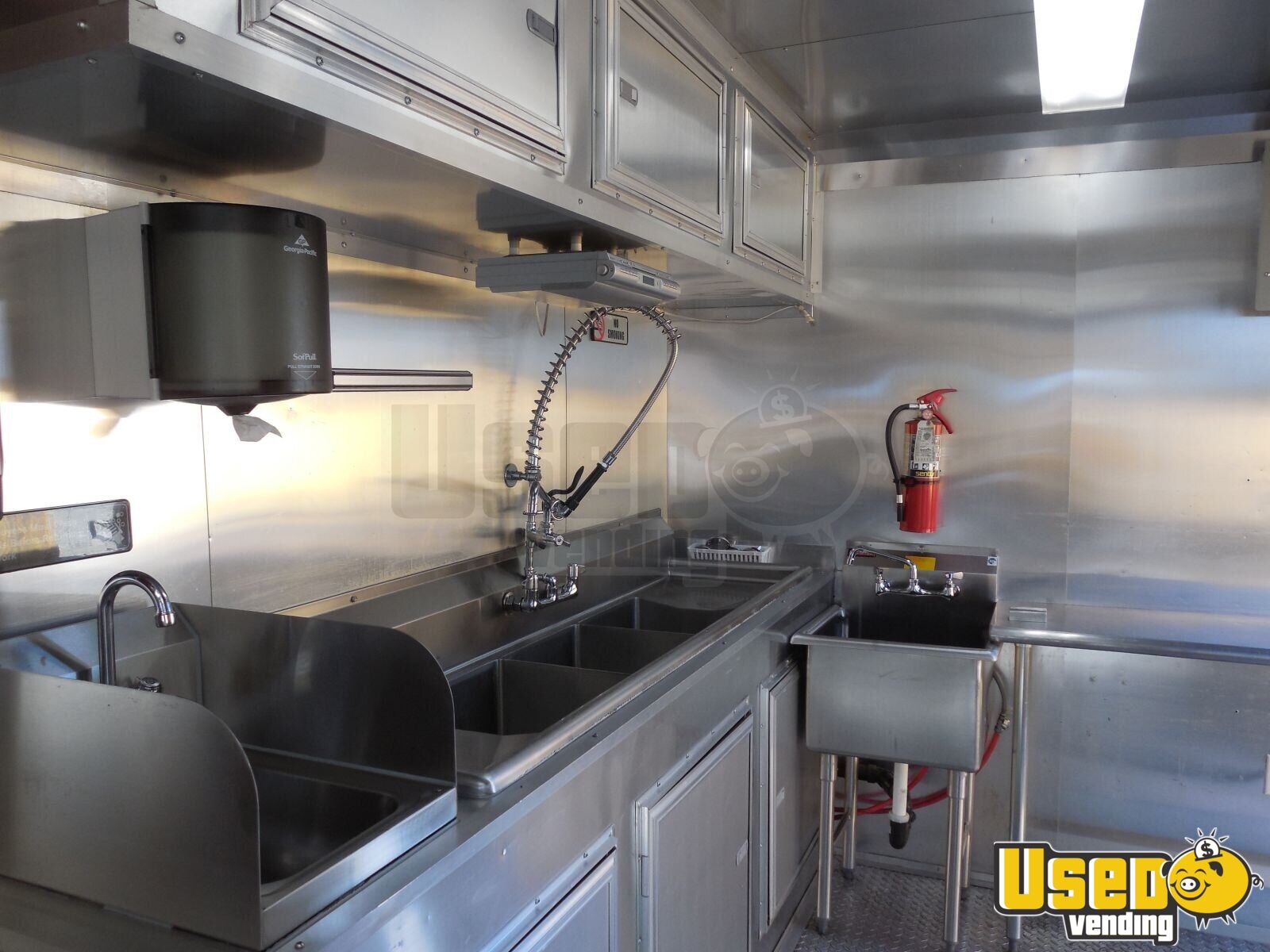 2014 8.5' x 24' Barbecue Kitchen Food Concession Trailer with Screened