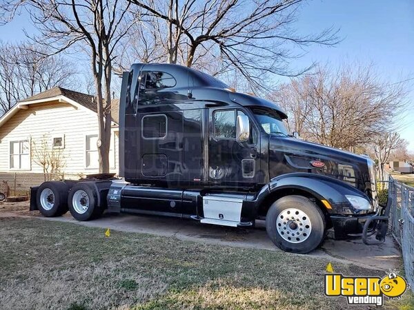 2014 587 Peterbilt Semi Truck Oklahoma for Sale