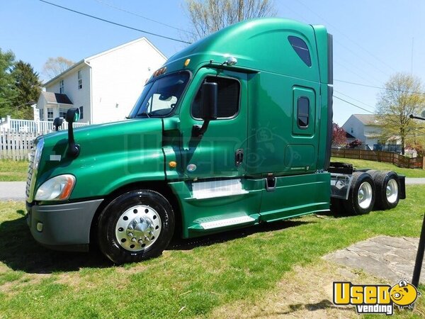 2014 Cascadia Freightliner Semi Truck 14 Maryland for Sale