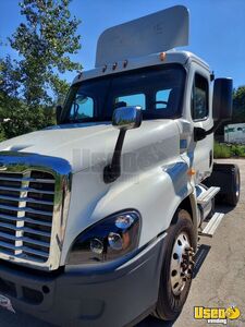 2014 Cascadia Freightliner Semi Truck 2 Massachusetts for Sale