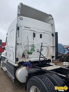 2014 Cascadia Freightliner Semi Truck 3 Texas for Sale