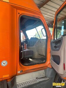 2014 Cascadia Freightliner Semi Truck 6 Texas for Sale