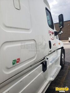 2014 Cascadia Freightliner Semi Truck 8 Illinois for Sale