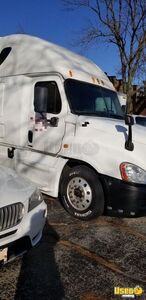 2014 Cascadia Freightliner Semi Truck Bluetooth Illinois for Sale