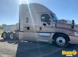 2014 Cascadia Freightliner Semi Truck Under Bunk Storage Texas for Sale