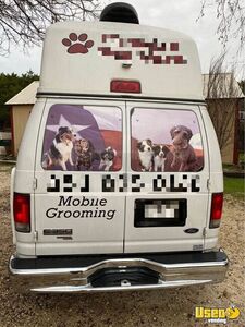2014 E-350 Pet Grooming Truck Pet Care / Veterinary Truck Interior Lighting Texas Gas Engine for Sale
