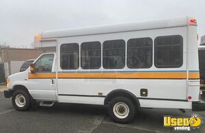 2014 E-350 Shuttle Bus Shuttle Bus New Jersey Gas Engine for Sale