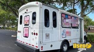 2014 E-450 Pet Care Grooming Truck Pet Care / Veterinary Truck Generator Florida Gas Engine for Sale