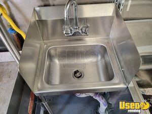 2014 E350 All-purpose Food Truck Floor Drains Arizona Gas Engine for Sale