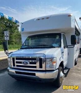 2014 Econoline Shuttle Bus Shuttle Bus Massachusetts Gas Engine for Sale