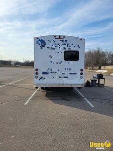 2014 F550 Rv Body Mobile Clinic Cabinets Michigan Gas Engine for Sale