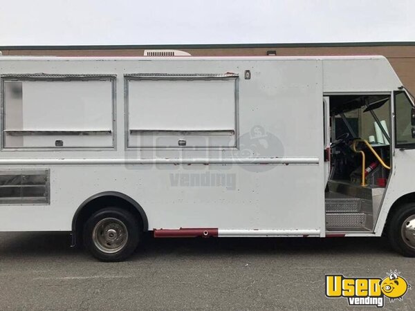 2014 F59 Kitchen Food Truck All-purpose Food Truck New York Gas Engine for Sale