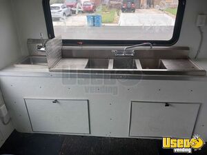 2014 Food Truck All-purpose Food Truck Electrical Outlets Texas Gas Engine for Sale