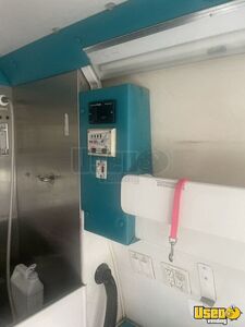 2014 Ford E-350 Pet Care / Veterinary Truck Propane Tank California Gas Engine for Sale