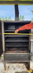 2014 Gooseneck Barbecue Food Trailer Solar Panels Kentucky for Sale