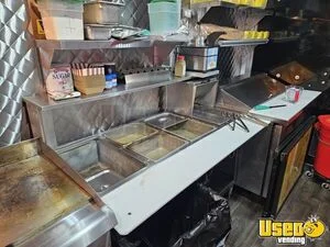 2014 Gooseneck Kitchen Food Trailer Fryer Wisconsin for Sale