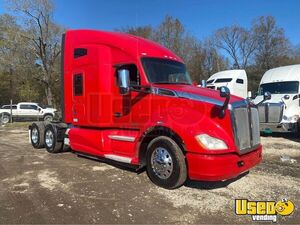 2014 Kenworth Semi Truck 2 Texas for Sale