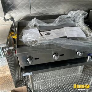 2014 Mt All-purpose Food Truck Diamond Plated Aluminum Flooring California Diesel Engine for Sale