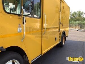 2014 Mt55 4x2 Van Truck Stepvan 17 California Diesel Engine for Sale