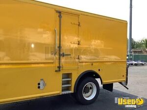 2014 Mt55 4x2 Van Truck Stepvan 8 California Diesel Engine for Sale