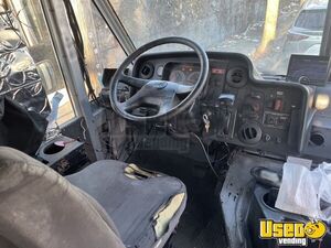 2014 Mt55 All-purpose Food Truck Diamond Plated Aluminum Flooring New York Diesel Engine for Sale