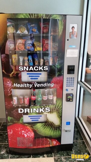 2014 Seaga, Hy900 Healthy Vending Machine Virginia for Sale