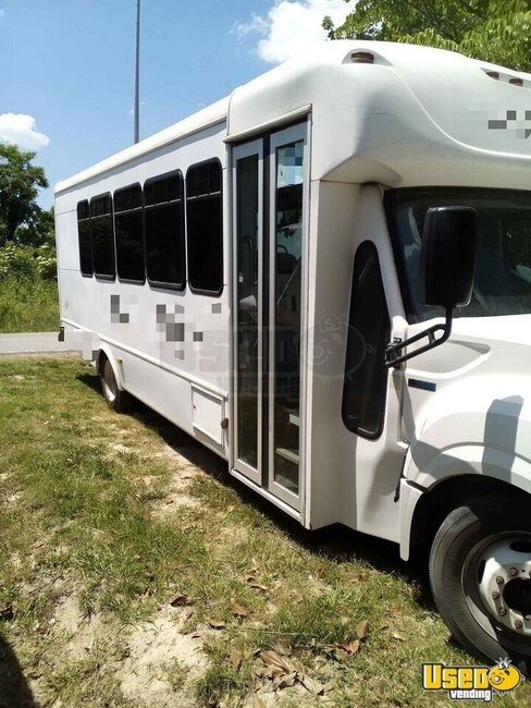 2014 Shuttle Bus Shuttle Bus Tennessee Diesel Engine for Sale
