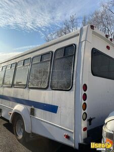 2014 Shuttle Bus Shuttle Bus Transmission - Automatic New Jersey Gas Engine for Sale