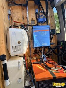 2014 Sprinter 170 Extended Mobile Hair & Nail Salon Truck Backup Camera California Diesel Engine for Sale