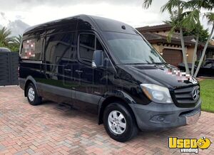 LIKE NEW - 2014 Mercedes Sprinter High Roof Mobile Pet Grooming Van for Sale in Florida!