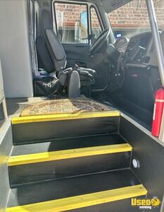 2014 Starcraft 3500 Mobile Hair & Nail Salon Truck Air Conditioning Texas Diesel Engine for Sale