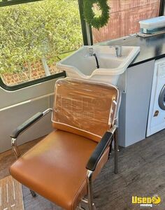 2014 Starcraft 3500 Mobile Hair & Nail Salon Truck Exterior Lighting Texas Diesel Engine for Sale