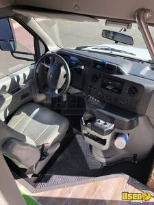 2014 Superduty Econoline E-450 Mobile Hair & Nail Salon Truck Interior Lighting California Gas Engine for Sale