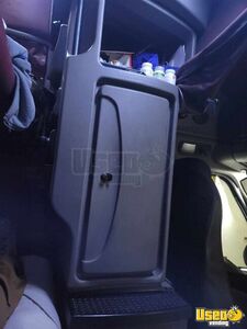 2014 T700 Kenworth Semi Truck 17 Ohio for Sale