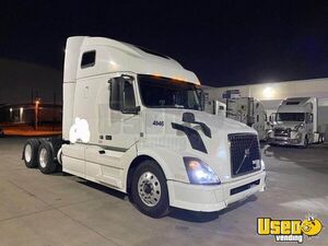2014 Vnl Volvo Semi Truck 2 Texas for Sale