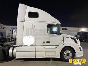 2014 Vnl Volvo Semi Truck 3 Texas for Sale