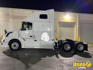 2014 Vnl Volvo Semi Truck 4 Texas for Sale